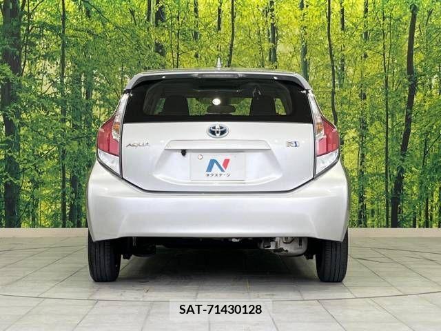 Toyota AQUA 2016-09 252361-16