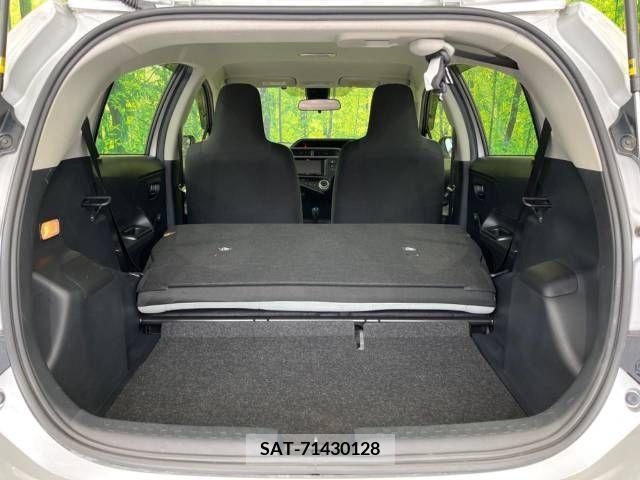 Toyota AQUA 2016-09 252361-11
