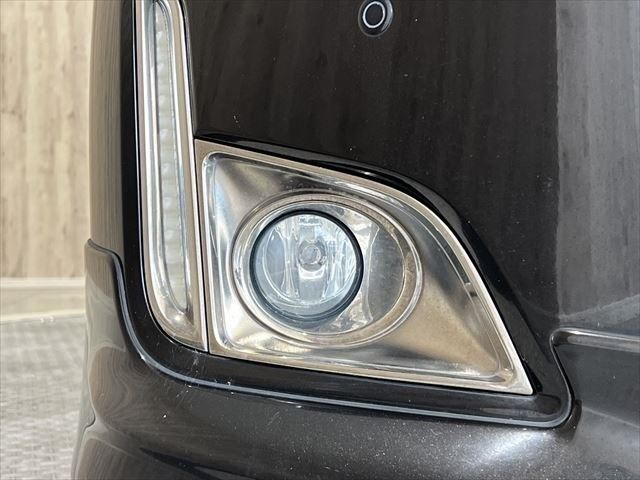 Nissan ELGRAND 2012-09 12802-10