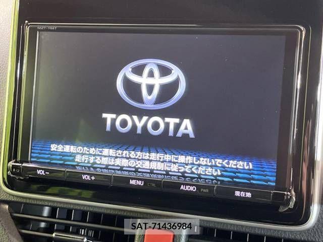 Toyota VOXY HYBRID 2018-07 322823-2