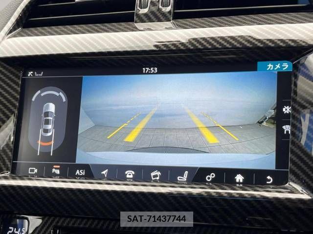 Jaguar XE 2018-03 219959-5