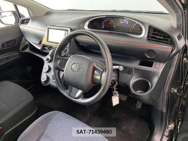 Toyota SIENTA 2018-01 228732-19