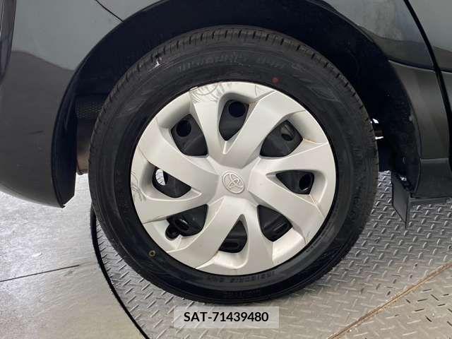 Toyota SIENTA 2018-01 228732-17