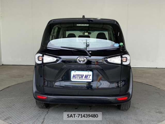 Toyota SIENTA 2018-01 228732-11