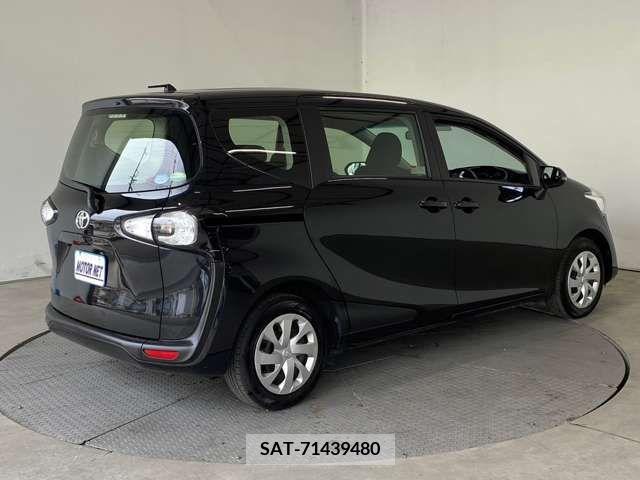 Toyota SIENTA 2018-01 228732-10