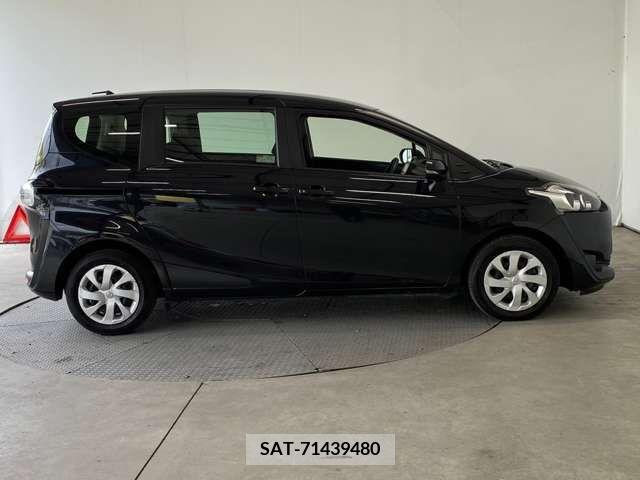 Toyota SIENTA 2018-01 228732-9