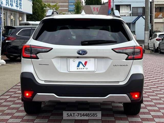 Subaru OUTBACK 2022-01 379843-15