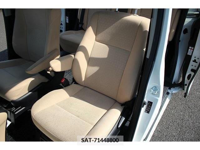 Toyota NOAH 2014-04 230061-13