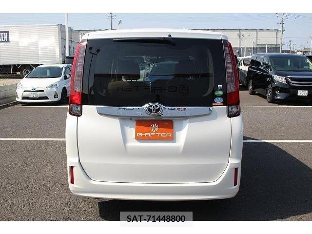 Toyota NOAH 2014-04 230061-6