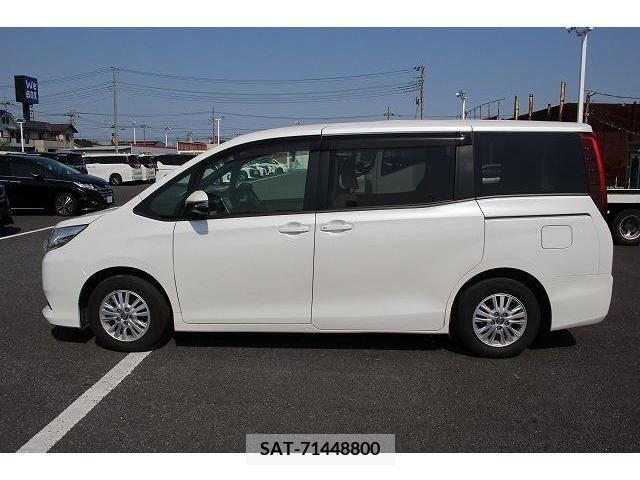Toyota NOAH 2014-04 230061-5