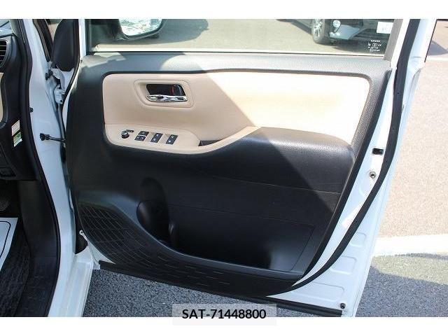 Toyota NOAH 2014-04 230061-11