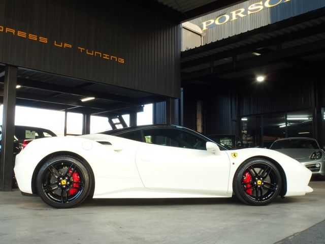 Ferrari 488 GTB 2016-09 417-7