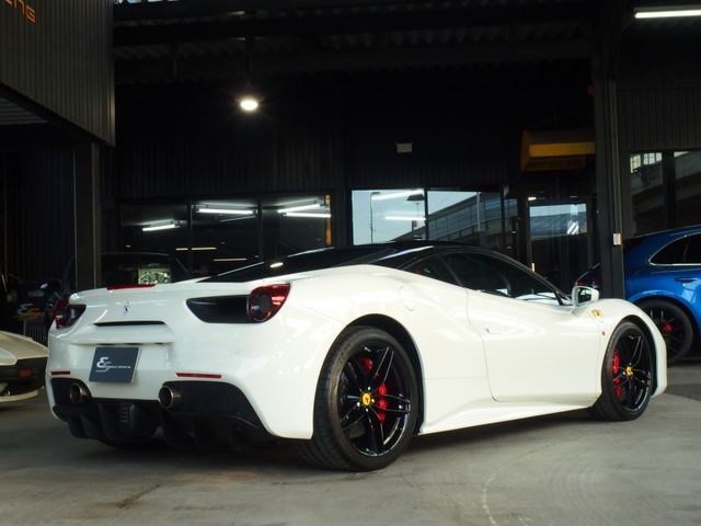 Ferrari 488 GTB 2016-09 417-2