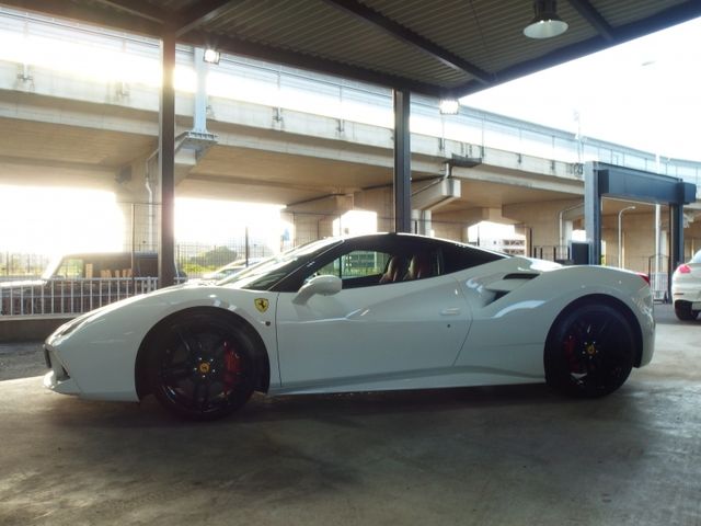 Ferrari 488 GTB 2016-09 417-6