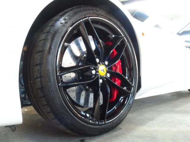 Ferrari 488 GTB 2016-09 417-18