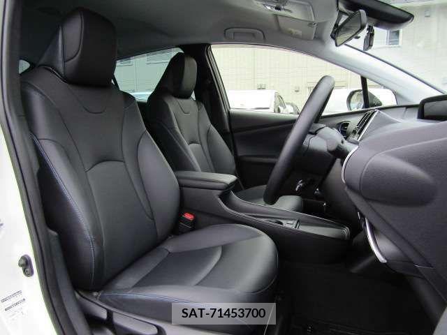 Toyota PRIUS 2019-08 298217-17