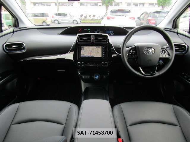 Toyota PRIUS 2019-08 298217-16