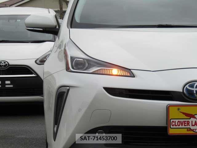 Toyota PRIUS 2019-08 298217-9