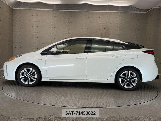 Toyota PRIUS 2019-10 366520-13