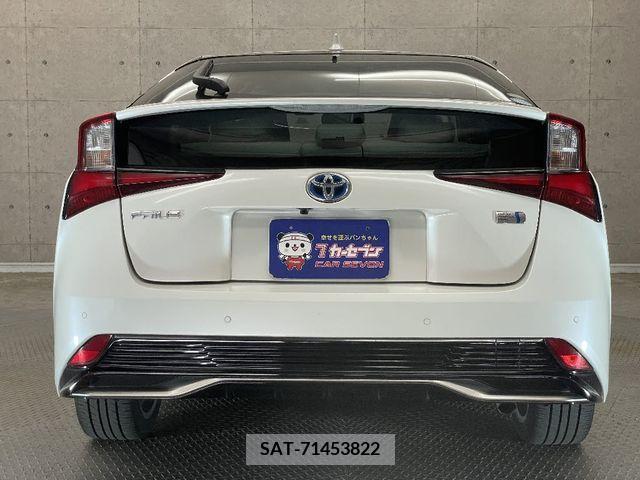 Toyota PRIUS 2019-10 366520-11