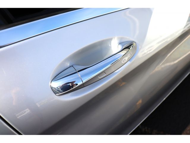 Mercedes Benz C-CLASS 2018-01 28096-16