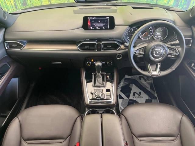 Mazda CX-8 2018-02 183049-1