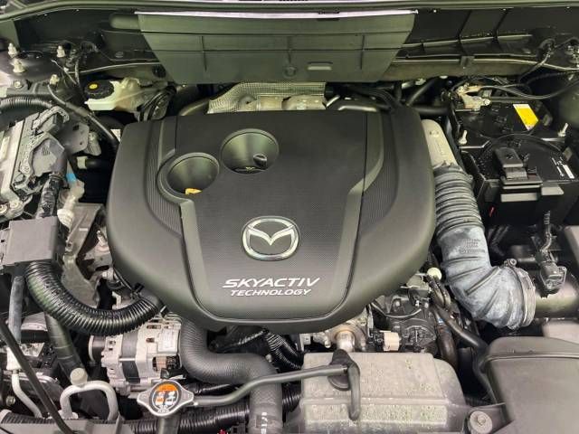 Mazda CX-8 2018-02 183049-18