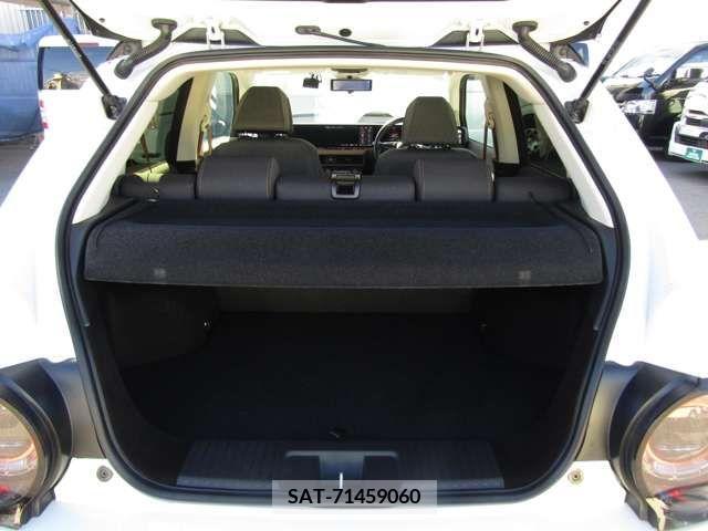 Honda e 2021-05 217341-17