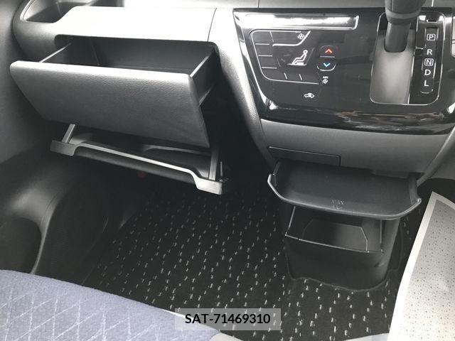 Nissan ROOX 2020-08 324169-19
