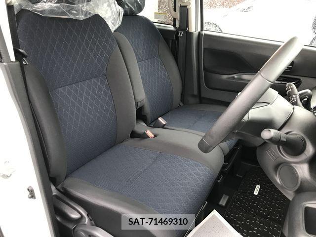 Nissan ROOX 2020-08 324169-10