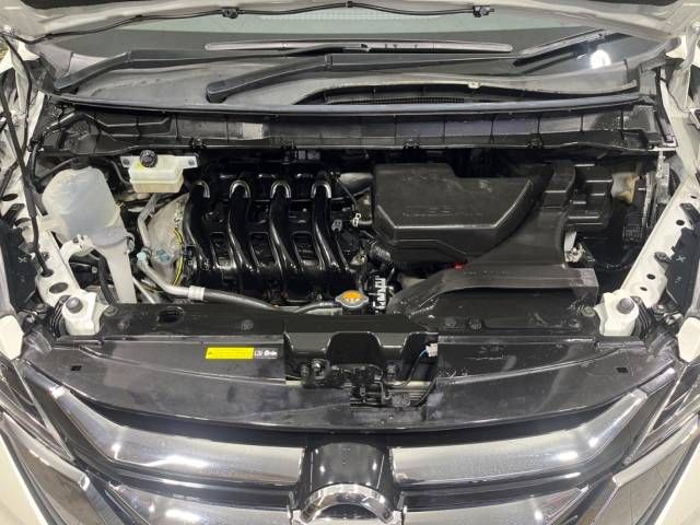 Nissan SERENA 2017-03 196380-19
