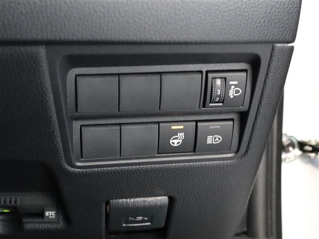 Toyota YARIS CROSS 2022-10 195812-17