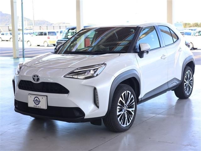 Toyota YARIS CROSS 2022-10 195812-0