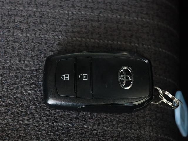 Toyota YARIS CROSS 2022-10 195812-25