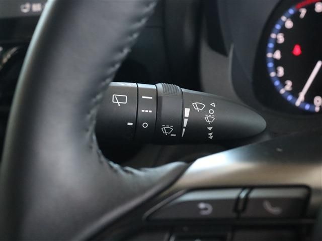 Toyota YARIS CROSS 2022-10 195812-21