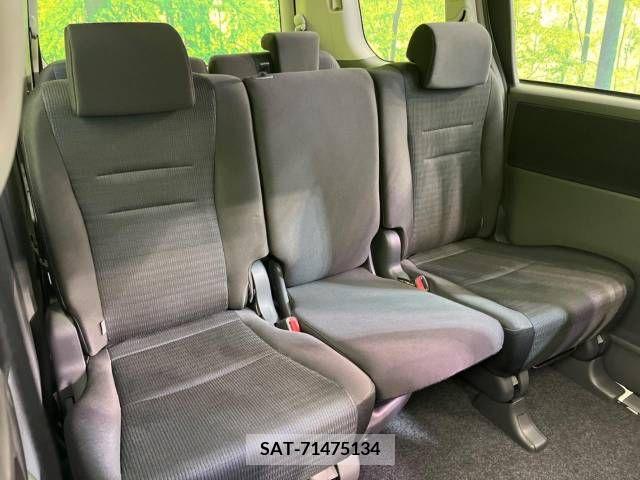 Toyota VOXY 2007-07 248270-9