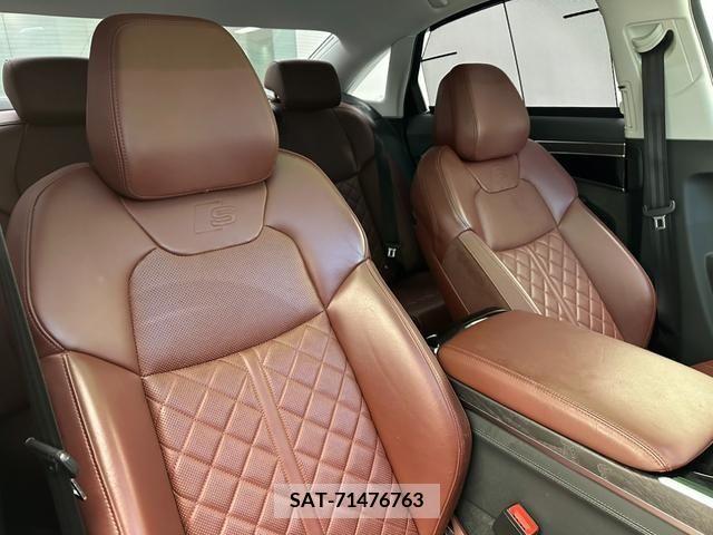 Audi A8 2019-08 212260-13