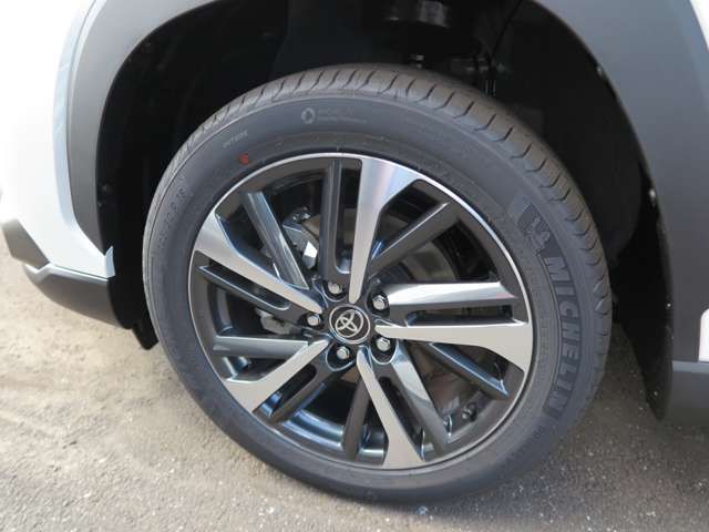 Toyota COROLLA CROSS 2023-09 12679-12