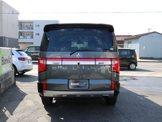 Mitsubishi DELICA D5 2020-04 9977-7