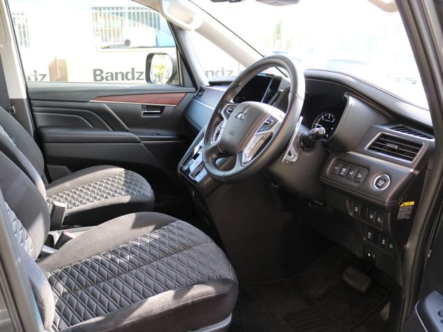 Mitsubishi DELICA D5 2020-04 9977-1