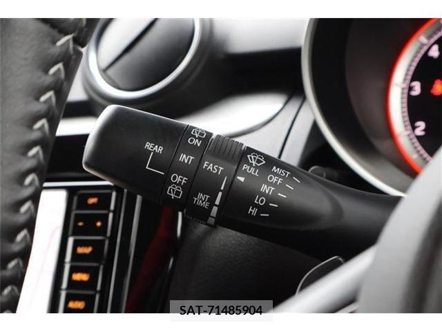 Suzuki SWIFT 2019-05 211478-12