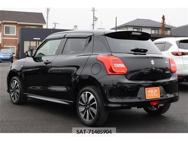 Suzuki SWIFT 2019-05 211478-1
