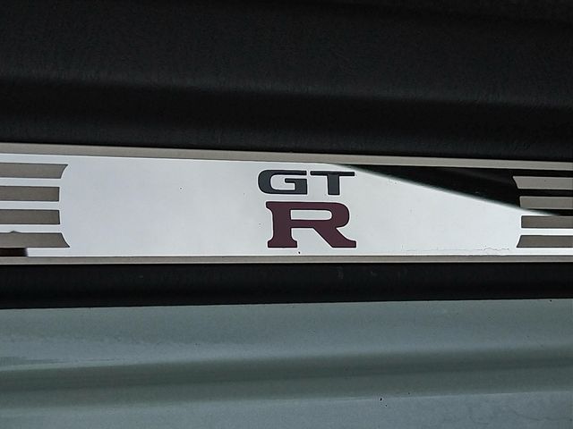 Nissan SKYLINE GT-R 2002-08 1564-23