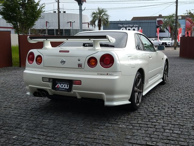 Nissan SKYLINE GT-R 2002-08 1564-2