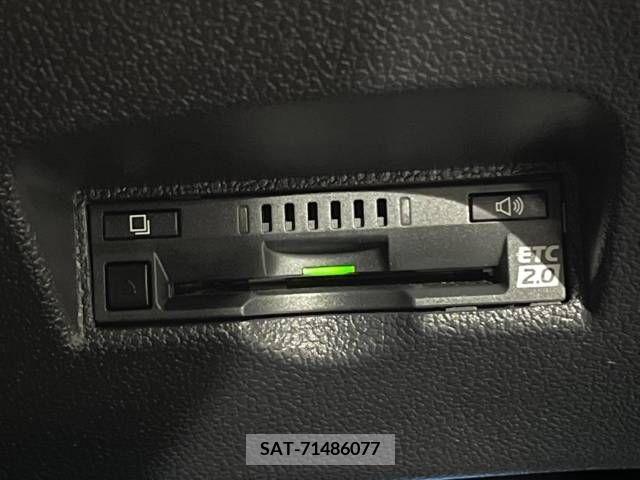 Toyota PRIUS 2019-03 224379-7