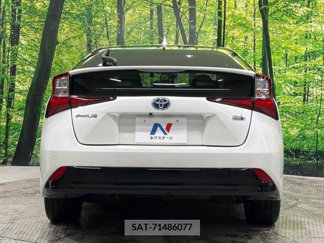 Toyota PRIUS 2019-03 224379-15