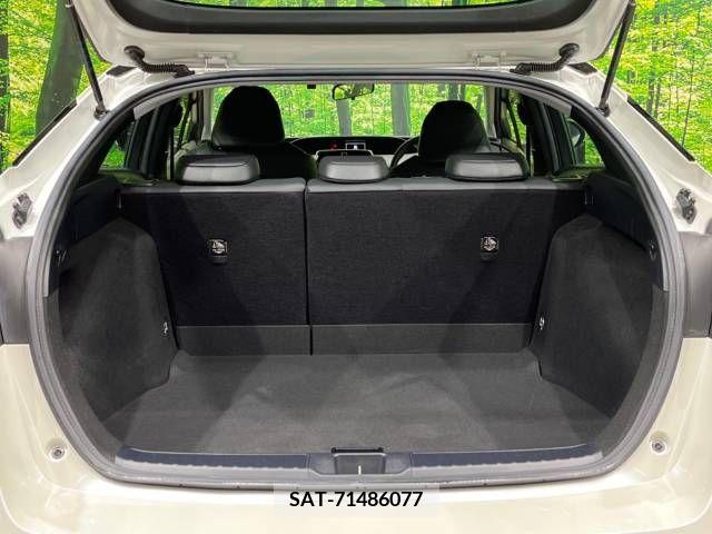 Toyota PRIUS 2019-03 224379-10