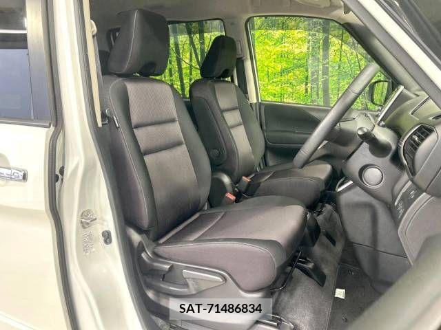 Nissan SERENA 2019-05 219763-8