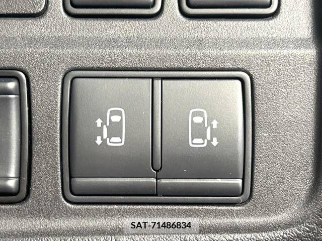 Nissan SERENA 2019-05 219763-6