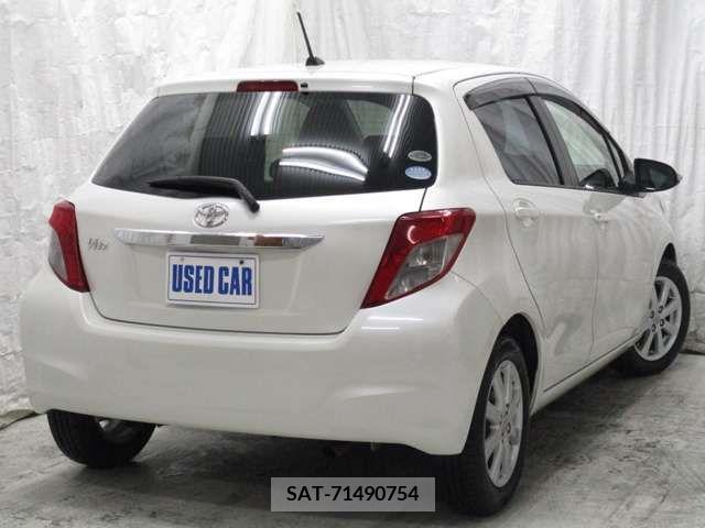 Toyota VITZ 2011-06 288635-6